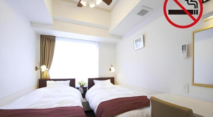 Hotel Shimbashi Sambankan Tōkyō Extérieur photo